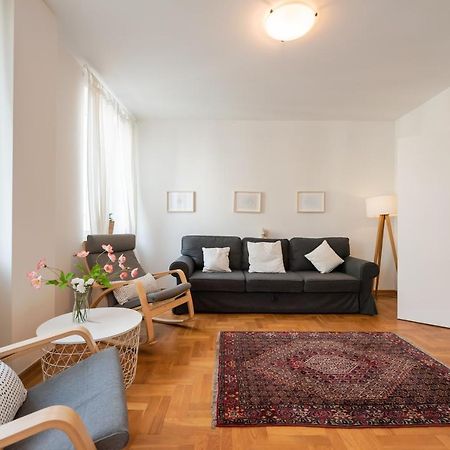 New Town Spacious Apartment Warszawa Eksteriør billede