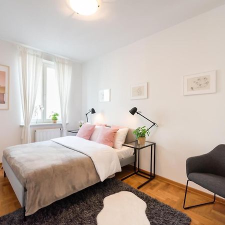 New Town Spacious Apartment Warszawa Eksteriør billede