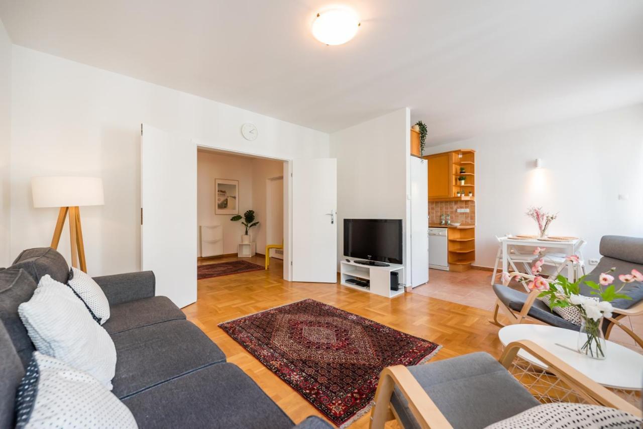 New Town Spacious Apartment Warszawa Eksteriør billede