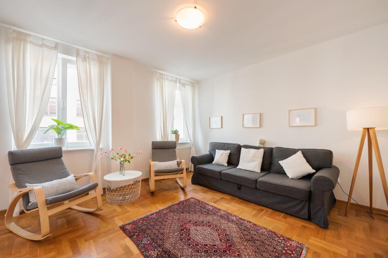 New Town Spacious Apartment Warszawa Eksteriør billede