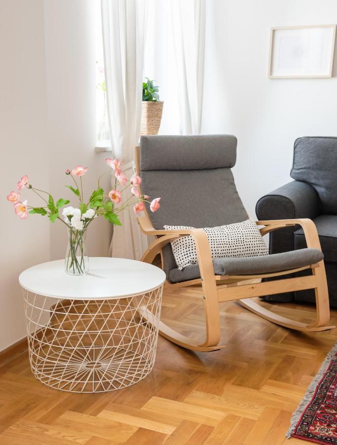 New Town Spacious Apartment Warszawa Eksteriør billede