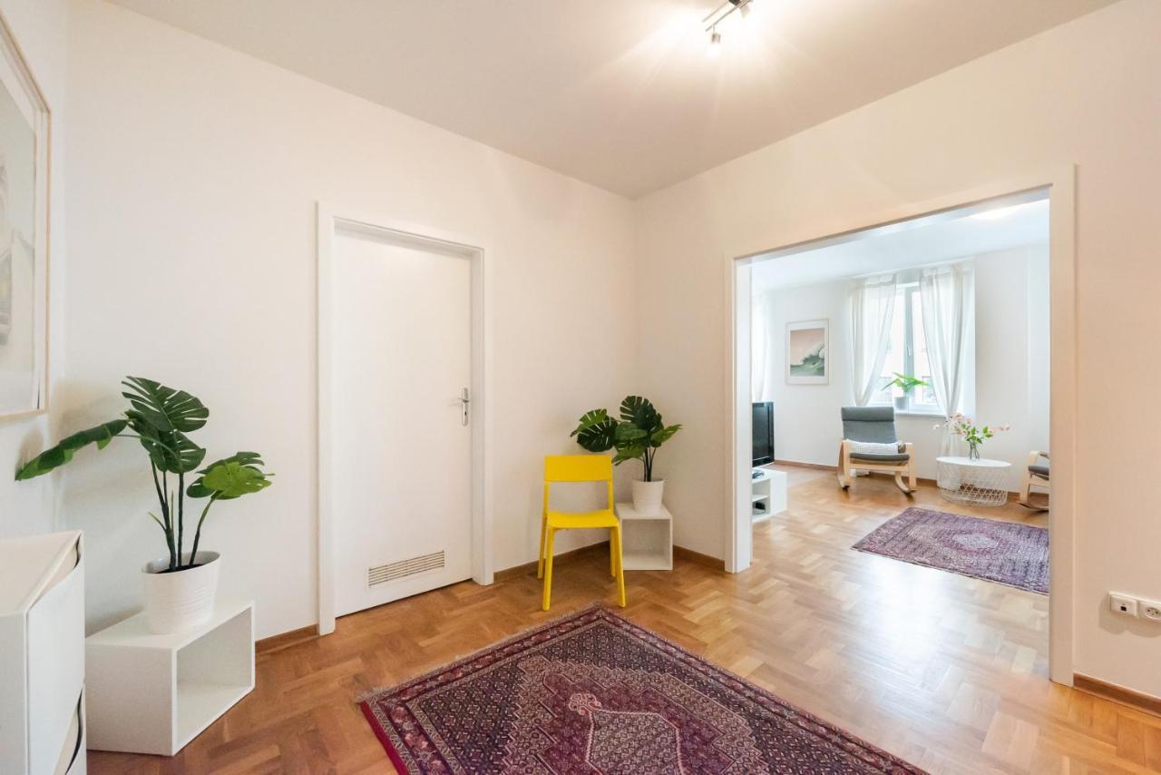 New Town Spacious Apartment Warszawa Eksteriør billede