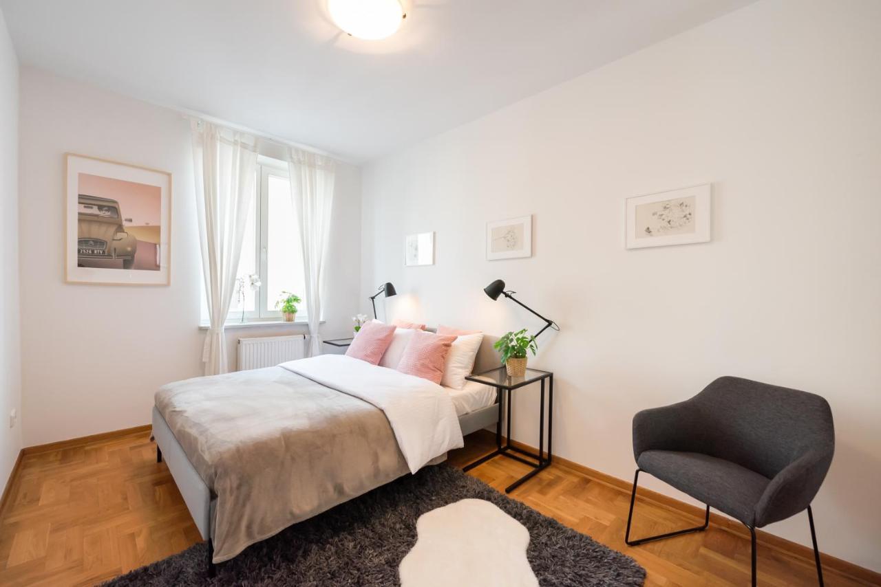 New Town Spacious Apartment Warszawa Eksteriør billede